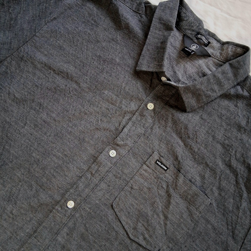 Volcom Mens Modern Fit Short Sleeve Button Up Gray Two Tone Shirt XXL